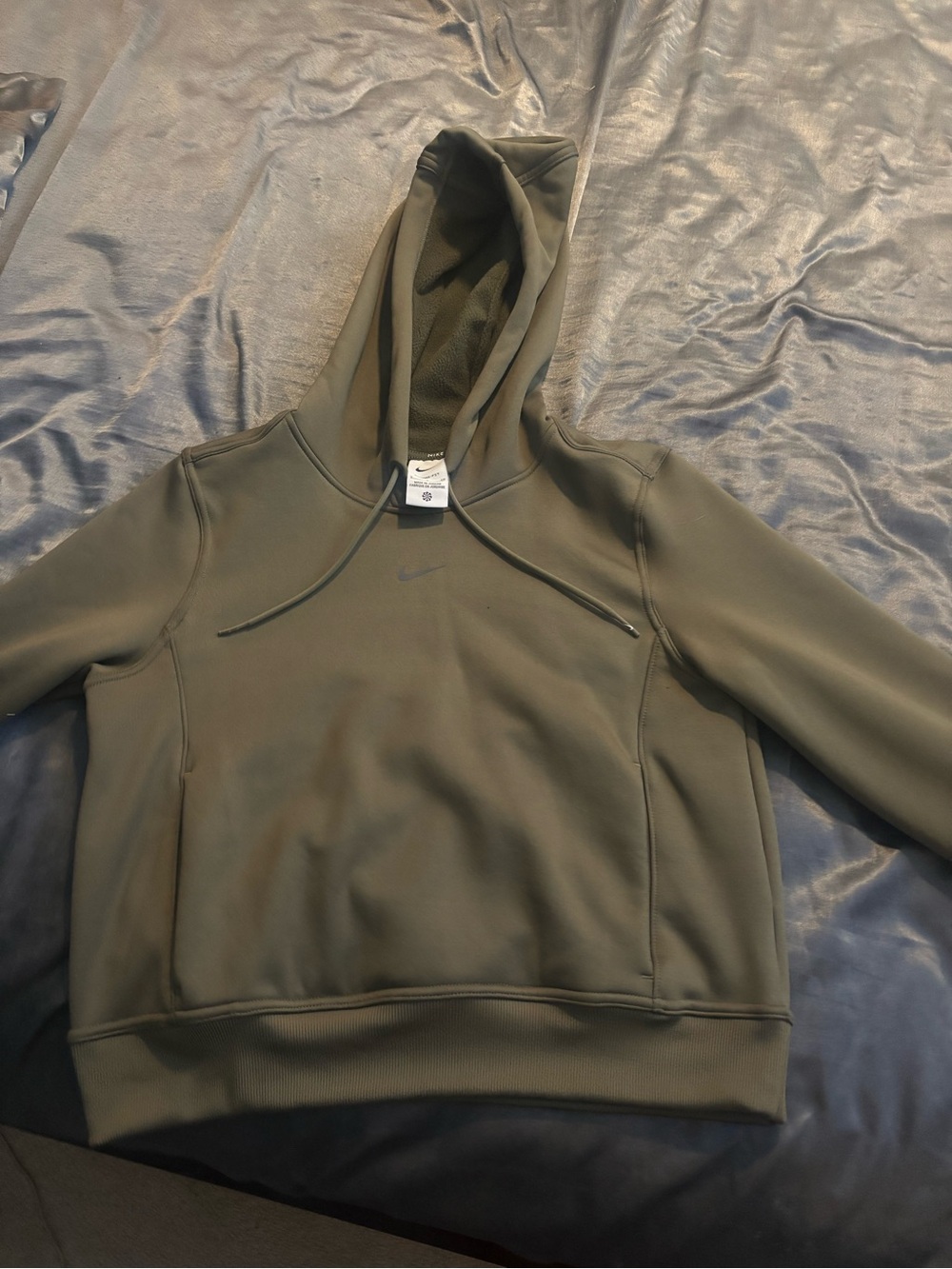 Nike Men’s Olive Hoodie Crewneck Sweatshirt